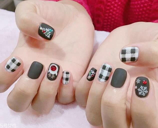 低調顯白美甲圖片 有魅力顯白美甲 低調顯白美甲圖片 有魅力顯白美甲