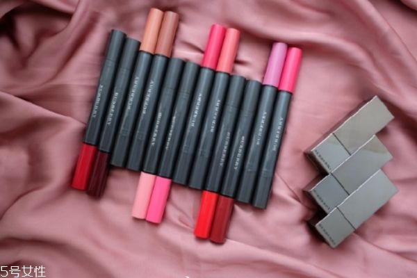 burberry氣墊唇釉怎么樣 burberry氣墊唇釉全試色 burberry氣墊唇釉怎么樣 burberry氣墊唇釉全試色