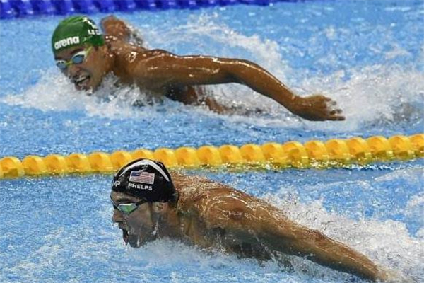 蝶泳和自由泳哪個(gè)快 自由泳更快 蝶泳和自由泳哪個(gè)快 自由泳更快