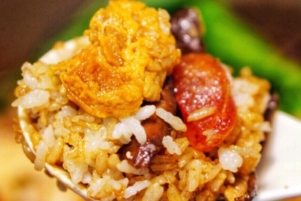 煲仔飯要用熱水嗎 熱水洗米 煲仔飯要用熱水嗎 熱水洗米