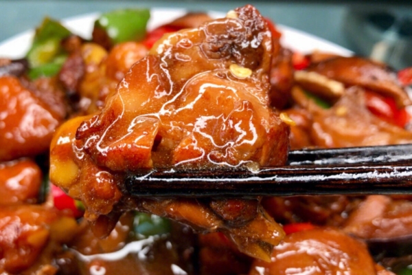 黃燜雞要不要焯水 不要事先焯水 黃燜雞要不要焯水 不要事先焯水