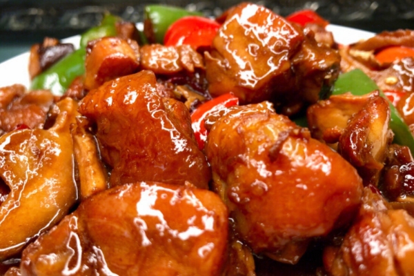 黃燜雞要不要焯水 不要事先焯水 黃燜雞要不要焯水 不要事先焯水