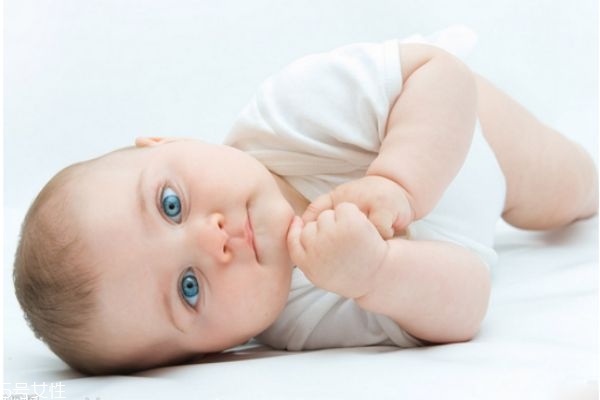 新生兒便秘有什么癥狀 新生兒便秘癥狀 新生兒便秘有什么癥狀 新生兒便秘癥狀