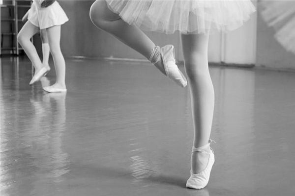 跳舞會讓腿變粗嗎 有這個可能 跳舞會讓腿變粗嗎 有這個可能