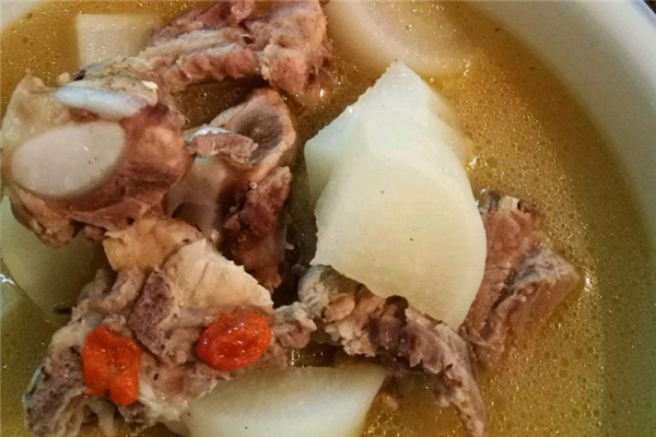 白蘿卜燉排骨美味又健康做法及其全過程 白蘿卜燉排骨美味又健康做法及其全過程