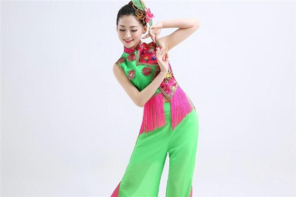 民族舞可以鍛煉氣質嗎 效果很好 民族舞可以鍛煉氣質嗎 效果很好