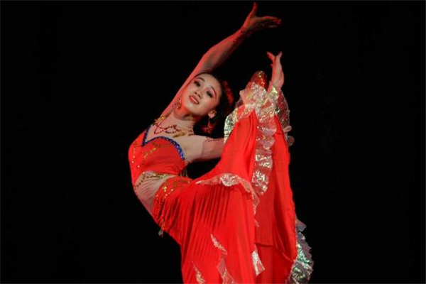 跳民族舞影響身高嗎 找專業(yè)老師 跳民族舞影響身高嗎 找專業(yè)老師