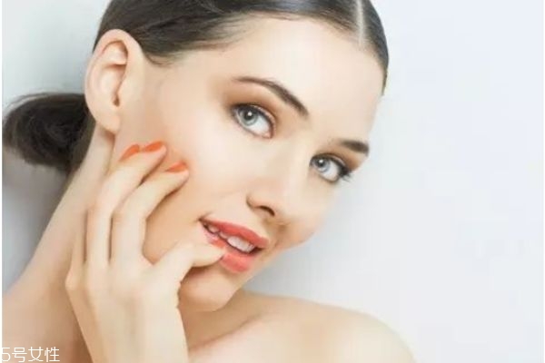 面部吸脂分幾個(gè)部位 自體脂肪填充面部凹陷 面部吸脂分幾個(gè)部位 自體脂肪填充面部凹陷