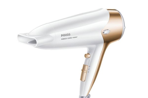 吹風(fēng)機是多少瓦 大小不一