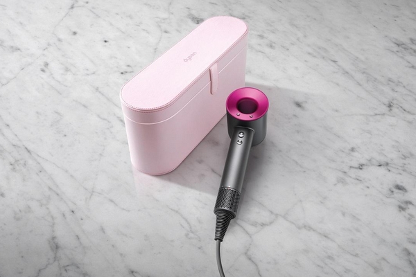 吹風(fēng)機有藍光好還是沒藍光好 藍光可護發(fā) 吹風(fēng)機有藍光好還是沒藍光好 藍光可護發(fā)