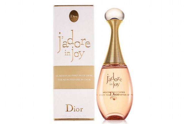 迪奧真我香水和香奈兒5號(hào)香水哪個(gè)好 迪奧真我香水和香奈兒5號(hào)香水哪個(gè)好