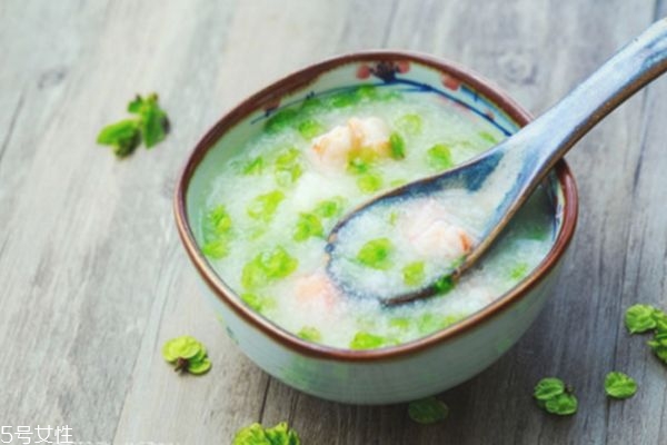 榆錢(qián)怎么做好吃 榆錢(qián)怎么做 榆錢(qián)怎么做好吃 榆錢(qián)怎么做