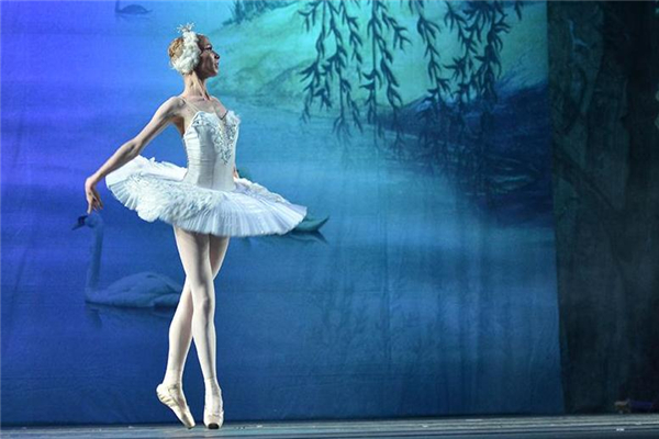 跳芭蕾舞腳會變形嗎 會有一定影響 跳芭蕾舞腳會變形嗎 會有一定影響