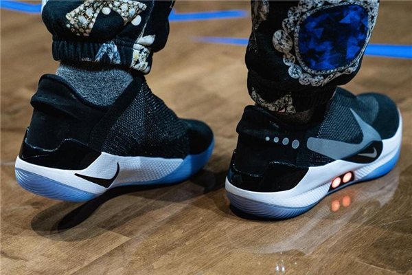 nike adapt bb開箱測評 緩震技術(shù)滿分 nike adapt bb開箱測評 緩震技術(shù)滿分