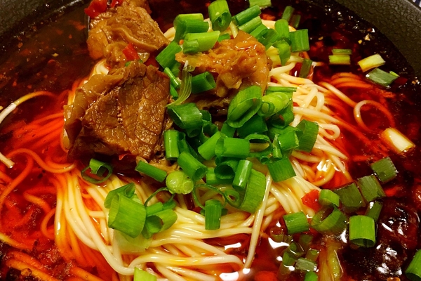 重慶小面是素的嗎 葷素都可以 重慶小面是素的嗎 葷素都可以