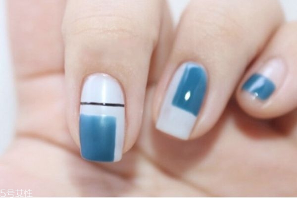 日系田園風美甲怎么做 簡單美甲教程 日系田園風美甲怎么做 簡單美甲教程