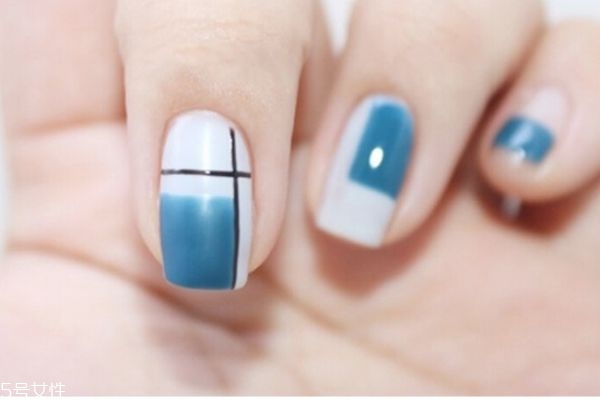 日系田園風美甲怎么做 簡單美甲教程 日系田園風美甲怎么做 簡單美甲教程