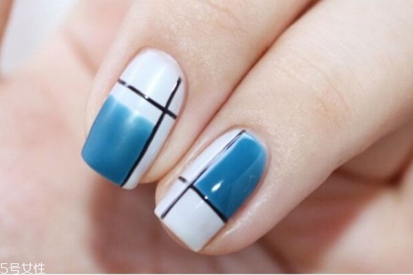 日系田園風美甲怎么做 簡單美甲教程 日系田園風美甲怎么做 簡單美甲教程