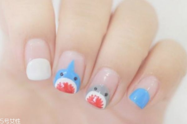 卡通手繪美甲怎么做 動(dòng)物圖案卡通美甲怎么做 卡通手繪美甲怎么做 動(dòng)物圖案卡通美甲怎么做