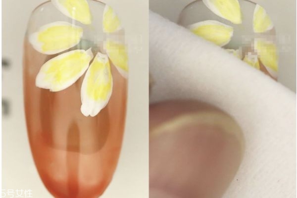 暈染美甲怎么做 夢幻星座美甲教程 暈染美甲怎么做 夢幻星座美甲教程