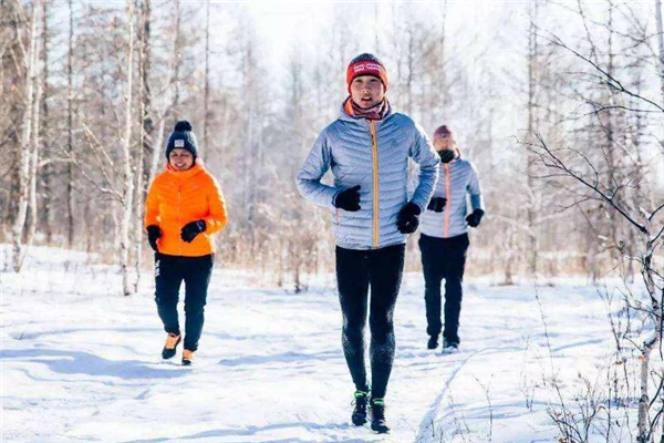 冬天晨練的最佳時(shí)間 不用特別早 冬天晨練的最佳時(shí)間 不用特別早