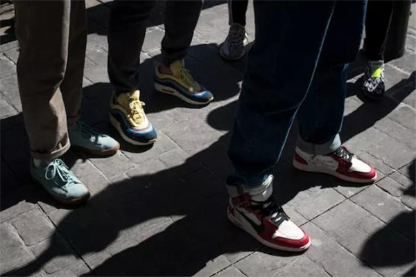 stockx買鞋靠譜嗎 不能完全保證 stockx買鞋靠譜嗎 不能完全保證