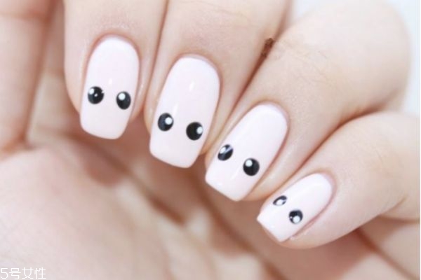 卡通手繪美甲怎么做 動(dòng)物圖案卡通美甲怎么做 卡通手繪美甲怎么做 動(dòng)物圖案卡通美甲怎么做