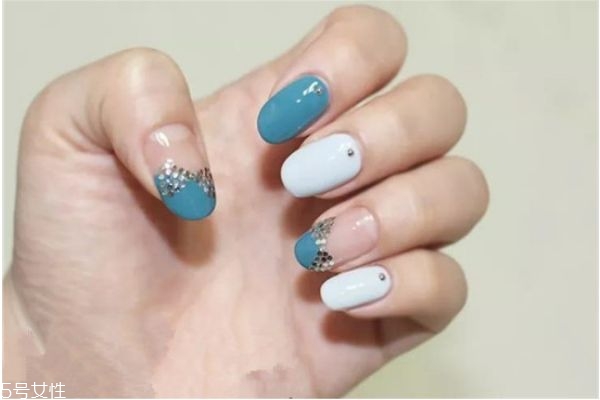 法式美甲如何做 法式美甲教程 法式美甲如何做 法式美甲教程
