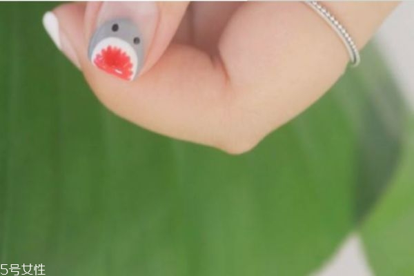 卡通手繪美甲怎么做 動(dòng)物圖案卡通美甲怎么做 卡通手繪美甲怎么做 動(dòng)物圖案卡通美甲怎么做