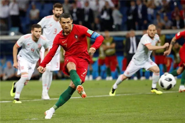 踢足球是用腳的哪個部位踢 看具體情況 踢足球是用腳的哪個部位踢 看具體情況