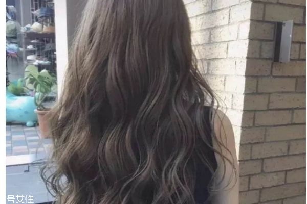 什么燙發(fā)好打理 燙發(fā)的注意事項