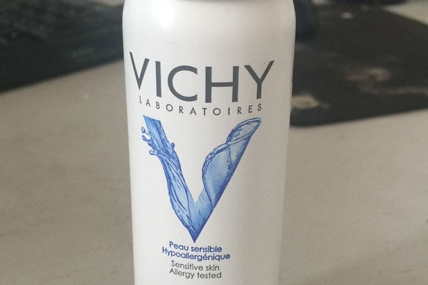 薇姿噴霧正確用法 其實(shí)很簡(jiǎn)單 薇姿噴霧正確用法 其實(shí)很簡(jiǎn)單