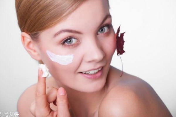 25歲以后如何保養(yǎng)皮膚 明星護(hù)膚小妙招 25歲以后如何保養(yǎng)皮膚 明星護(hù)膚小妙招