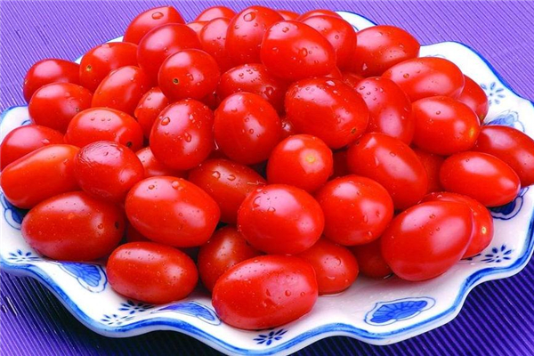 圣女果和香蕉能一起吃嗎 兩者不相克 圣女果和香蕉能一起吃嗎 兩者不相克