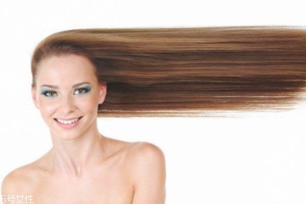 拉直頭發(fā)對身體的危害 拉直和柔順的區(qū)別 拉直頭發(fā)對身體的危害 拉直和柔順的區(qū)別