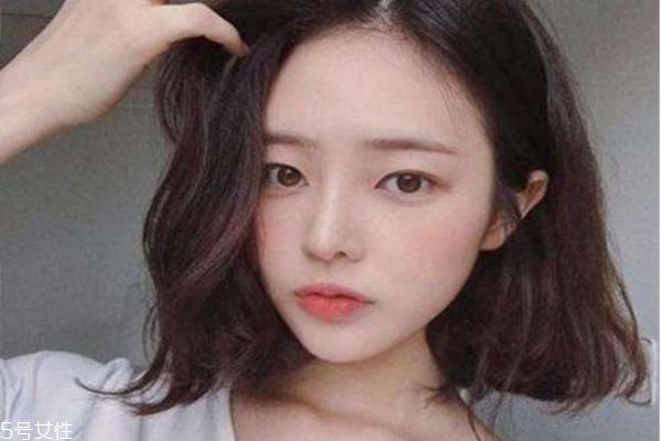 燙發(fā)后如何保養(yǎng) 燙發(fā)要注意的誤區(qū) 燙發(fā)后如何保養(yǎng) 燙發(fā)要注意的誤區(qū)