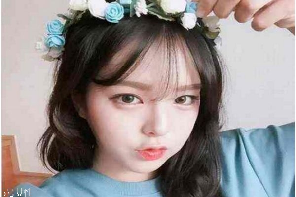 好看的長(zhǎng)卷發(fā)發(fā)型圖片 蛋糕卷發(fā)型 好看的長(zhǎng)卷發(fā)發(fā)型圖片 蛋糕卷發(fā)型