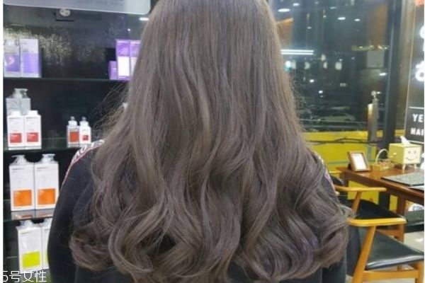 長卷發(fā)發(fā)型背影圖片 學生長卷發(fā)發(fā)型圖片 長卷發(fā)發(fā)型背影圖片 學生長卷發(fā)發(fā)型圖片