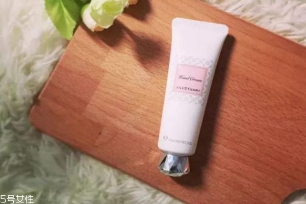 什么護手霜最補水 哪種護手霜最滋潤 什么護手霜最補水 哪種護手霜最滋潤