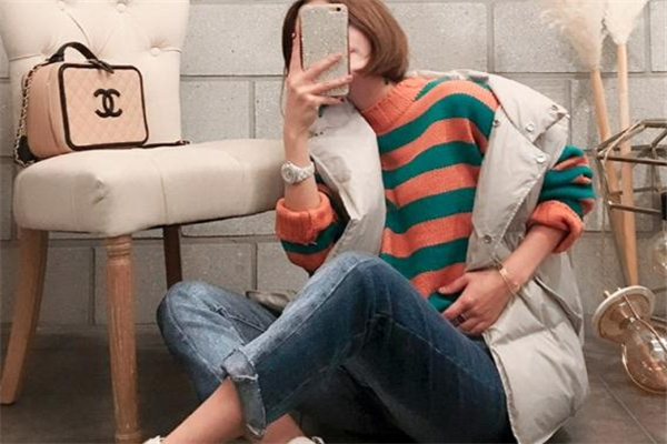 羽絨背心如何搭配 這樣更有時(shí)尚感 羽絨背心如何搭配 這樣更有時(shí)尚感