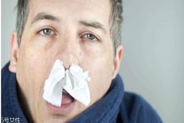 鼻子常常一邊通一邊不通？