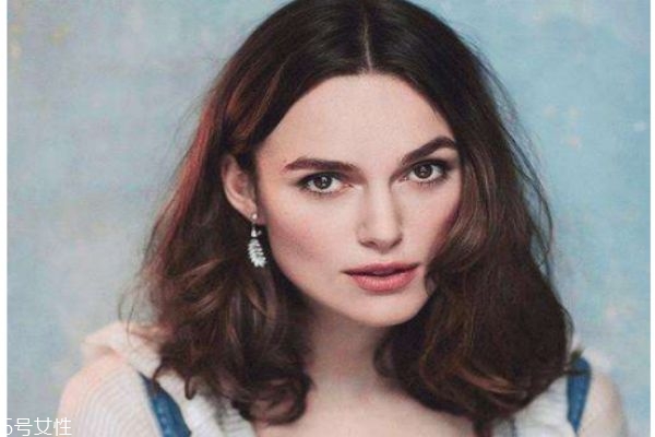 長寬臉適合什么發(fā)型 長寬臉女生適合的發(fā)型 長寬臉適合什么發(fā)型 長寬臉女生適合的發(fā)型