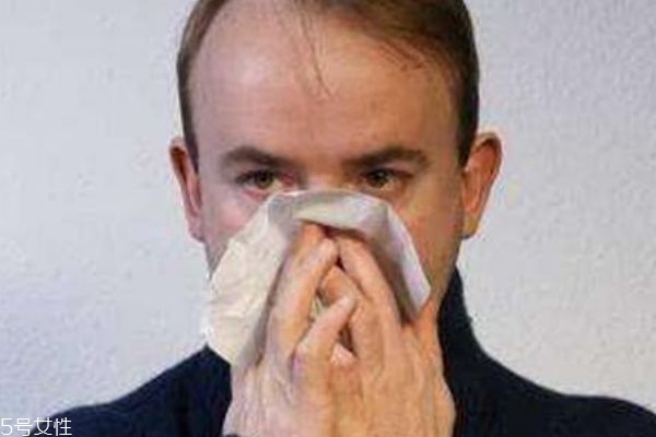 鼻子常常一邊通一邊不通？