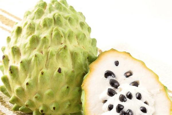 釋迦果軟了才能吃嗎 硬的口感較差 釋迦果軟了才能吃嗎 硬的口感較差