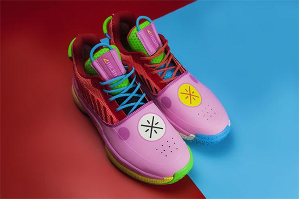 李寧韋德之道wow7小豬佩奇開箱測評 實(shí)物質(zhì)感滿分