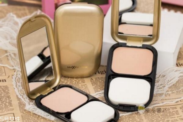 蜜絲佛陀粉餅怎么用 蜜絲佛陀粉餅使用方法 蜜絲佛陀粉餅怎么用 蜜絲佛陀粉餅使用方法