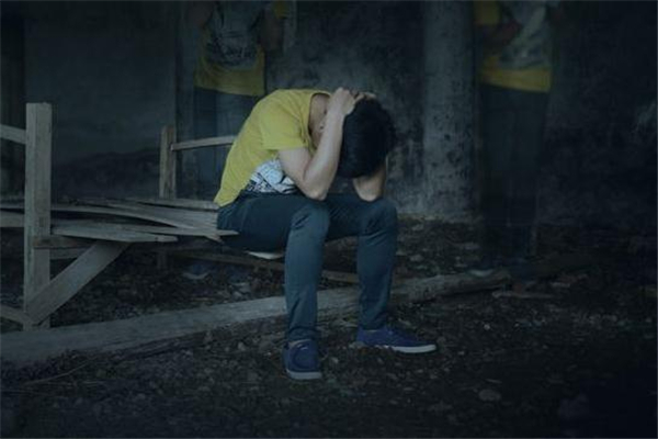 憂郁癥有哪些表現(xiàn) 為什么會得憂郁癥 憂郁癥有哪些表現(xiàn) 為什么會得憂郁癥