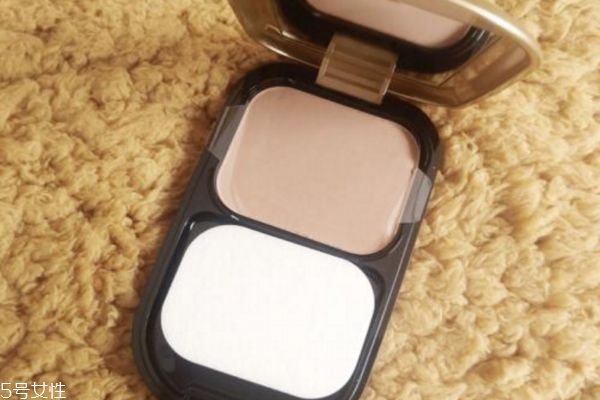 蜜絲佛陀粉餅怎么用 蜜絲佛陀粉餅使用方法 蜜絲佛陀粉餅怎么用 蜜絲佛陀粉餅使用方法