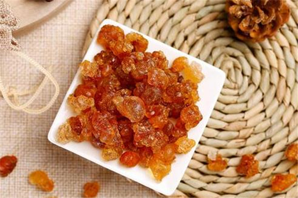 桃膠發(fā)黑是怎么回事 可能含有雜質(zhì) 桃膠發(fā)黑是怎么回事 可能含有雜質(zhì)