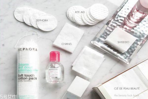 化妝水濕敷的作用 濕敷有什么需要注意的 化妝水濕敷的作用 濕敷有什么需要注意的